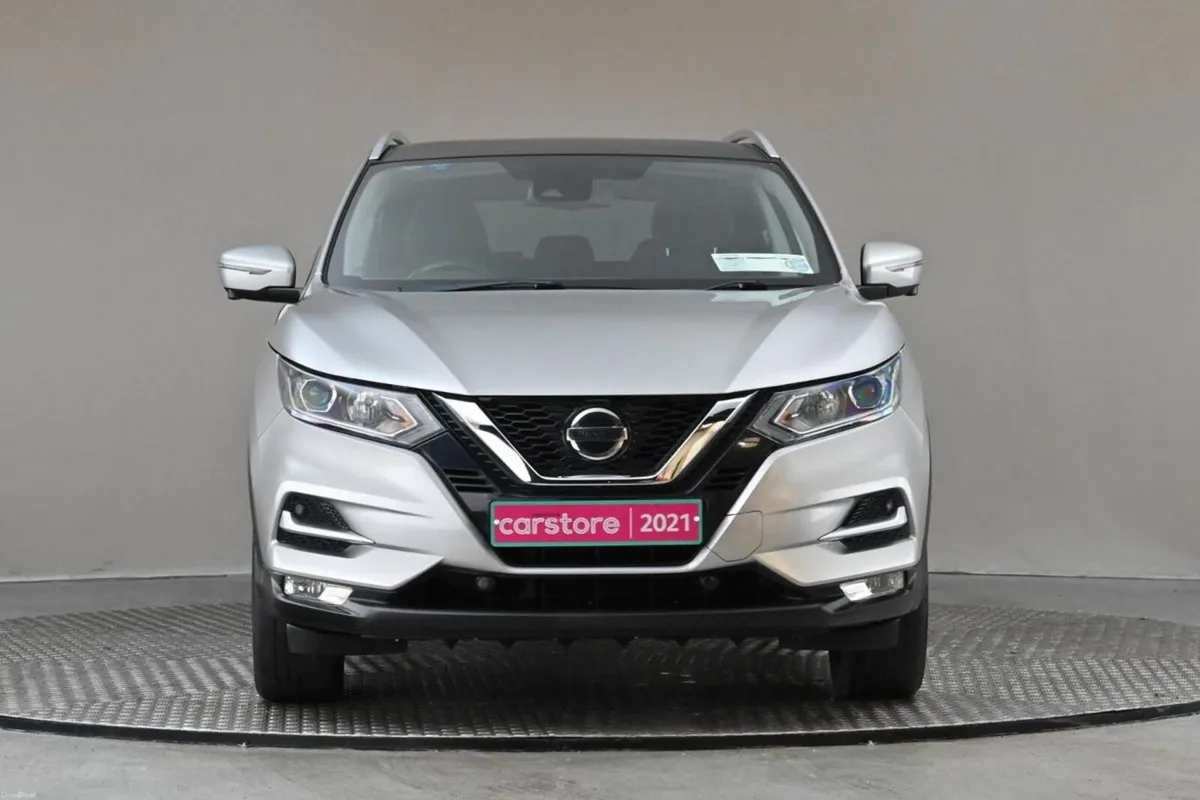 Nissan Qashqai 1.3 PET SV PREMIUM 6SPD **360 PAN C - Image 2