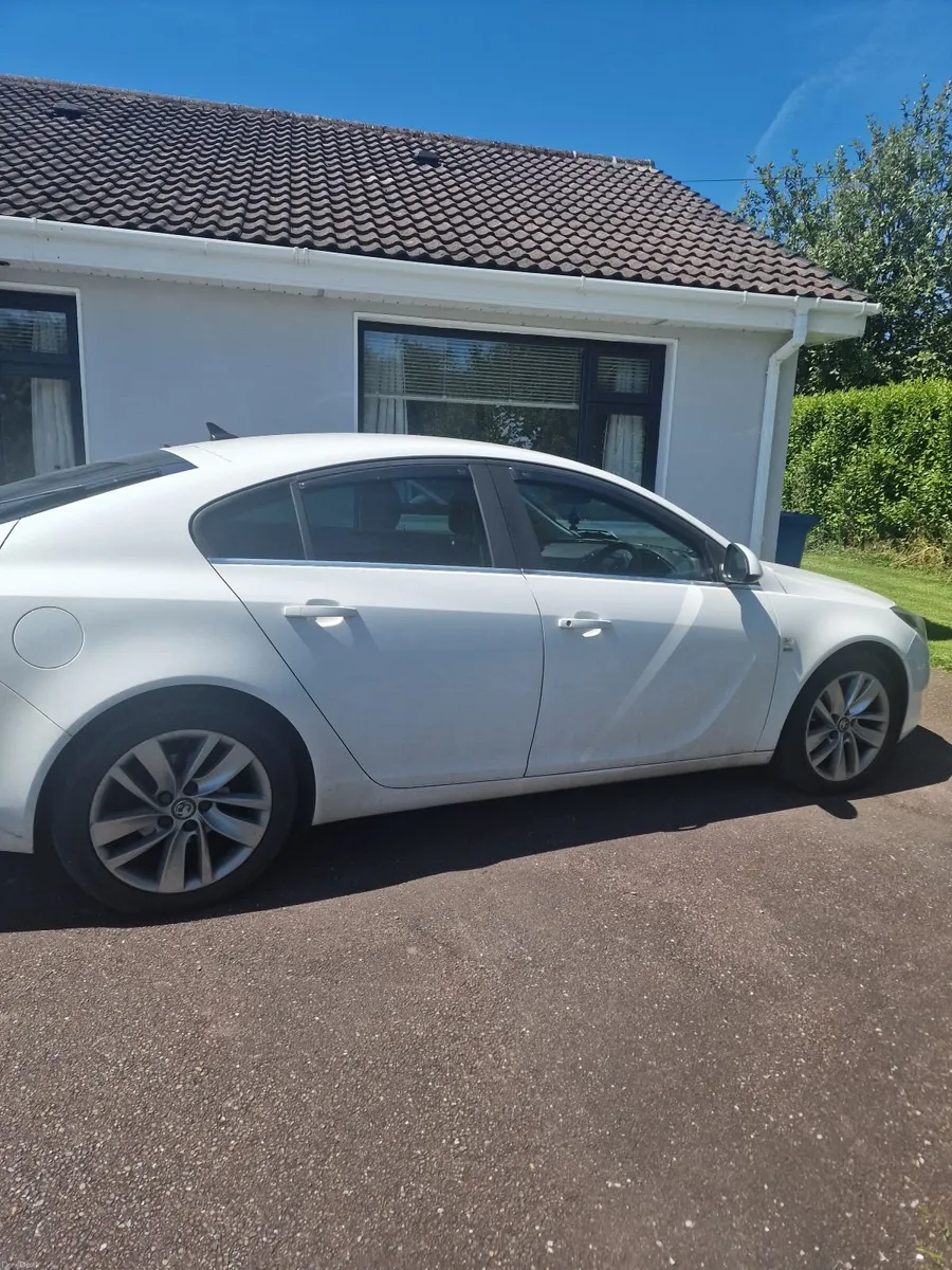 Vauxhall Insignia 2015 SRI. - Image 2