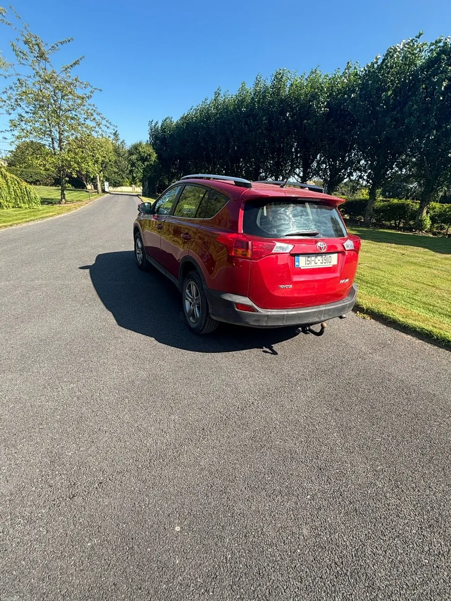 Toyota Rav 4 2015 - Image 2