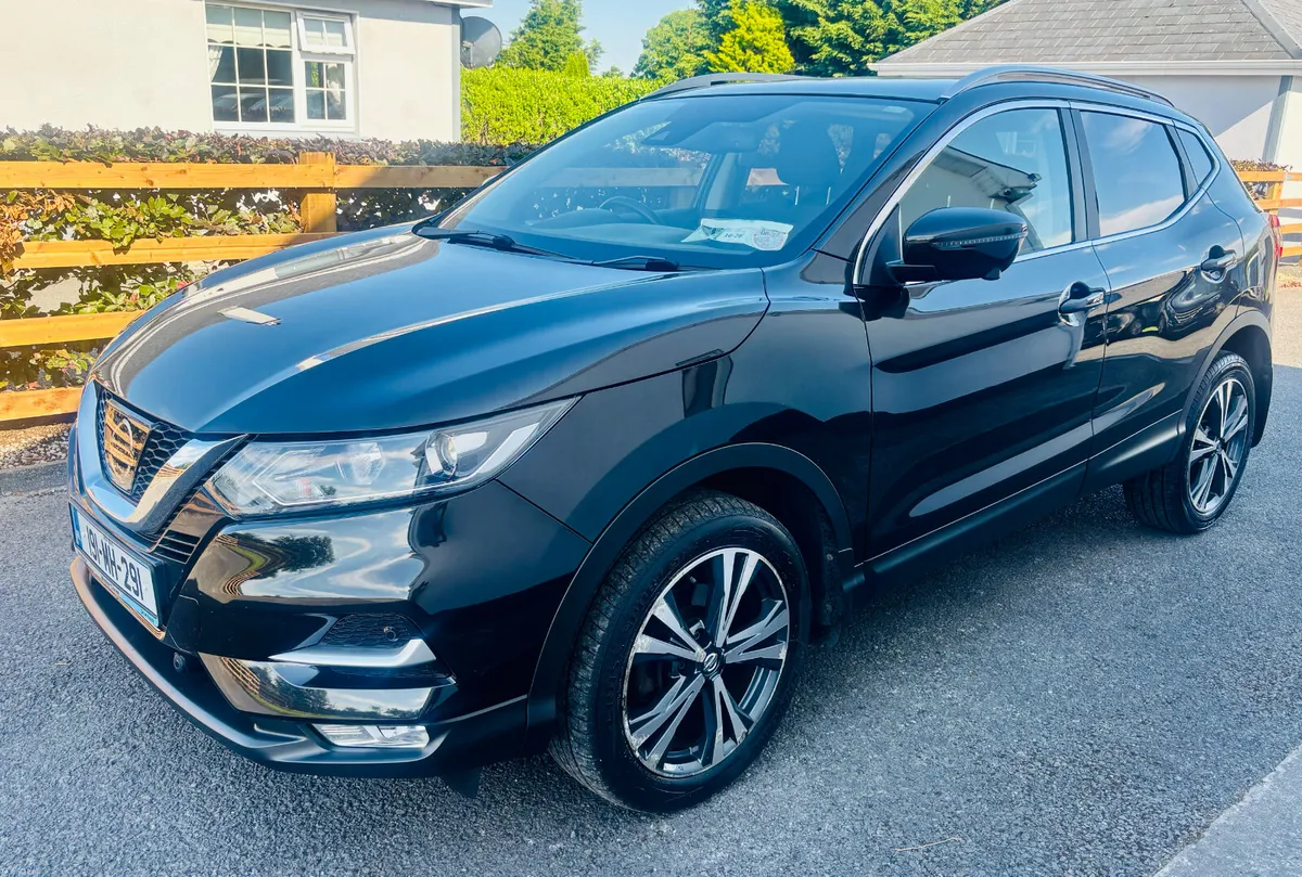 2018 Nissan Qashqai 1.2 L Petrol IMMACULATE - Image 1