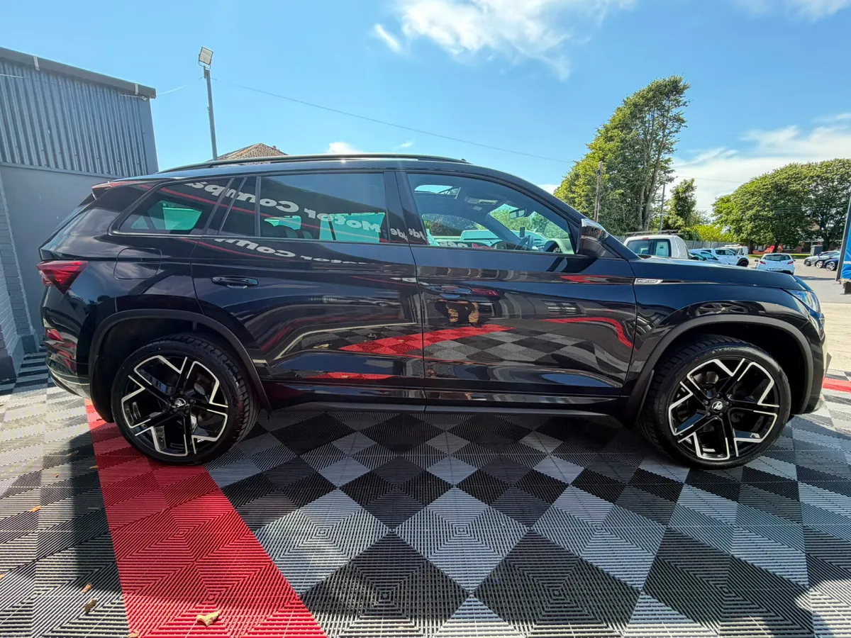 (221) Skoda Kodiaq Sportline - Panoramic Sun Roof - Image 4