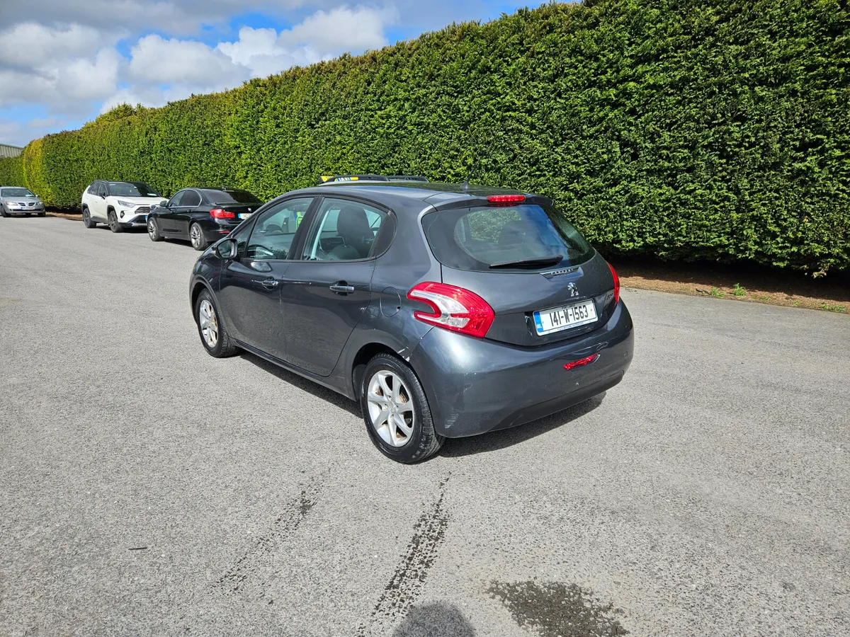 Peugeot 208 2014 1.0 vvti - Image 4
