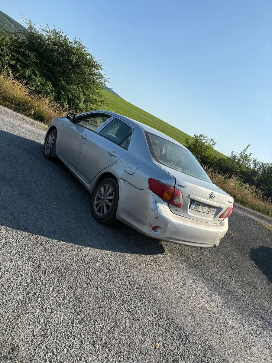 Toyota Corolla - Image 2