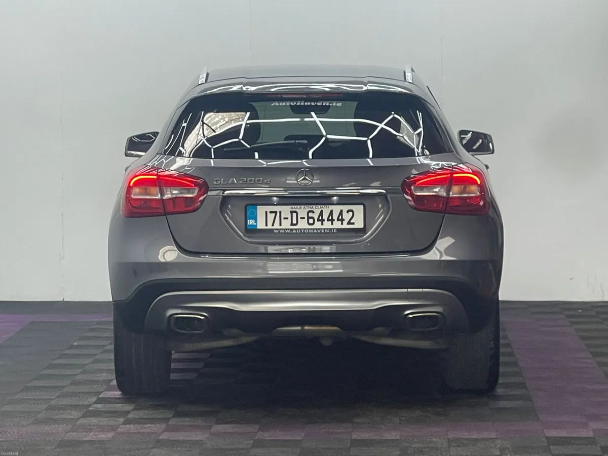 2017 Mercedes-Benz GLA200D, Automatic - Image 5
