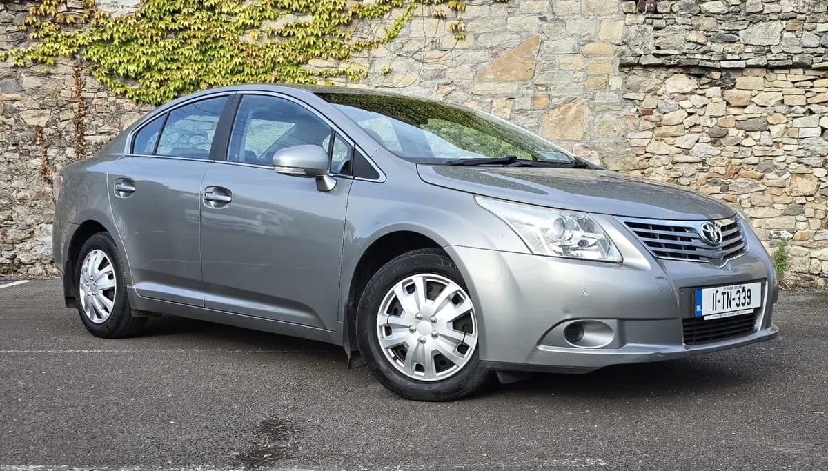 2011 Toyota Avensis 2.0 D-4D - Image 2