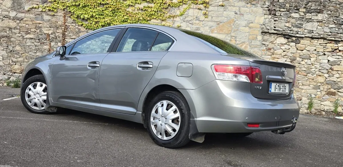 2011 Toyota Avensis 2.0 D-4D - Image 4