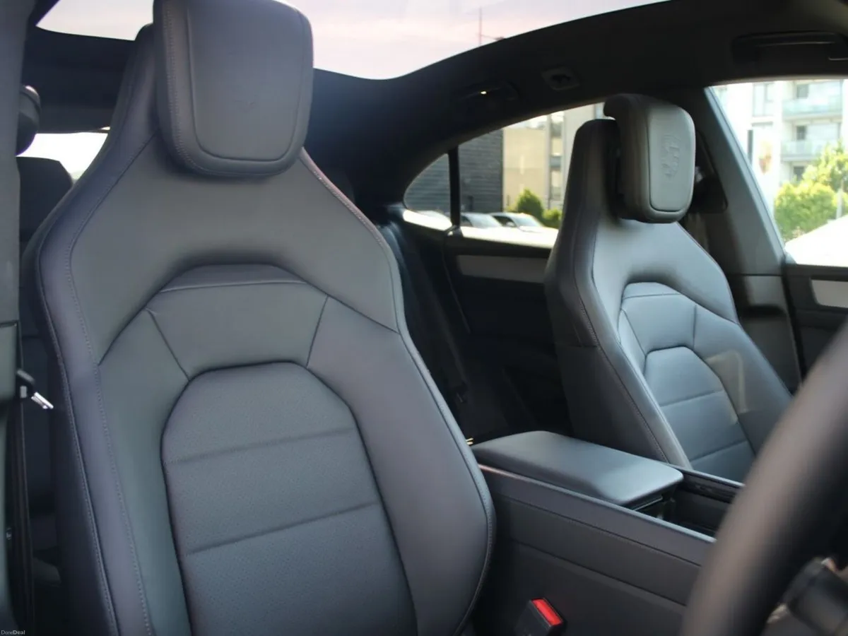 Porsche Cayenne Coupe Electric - Image 5