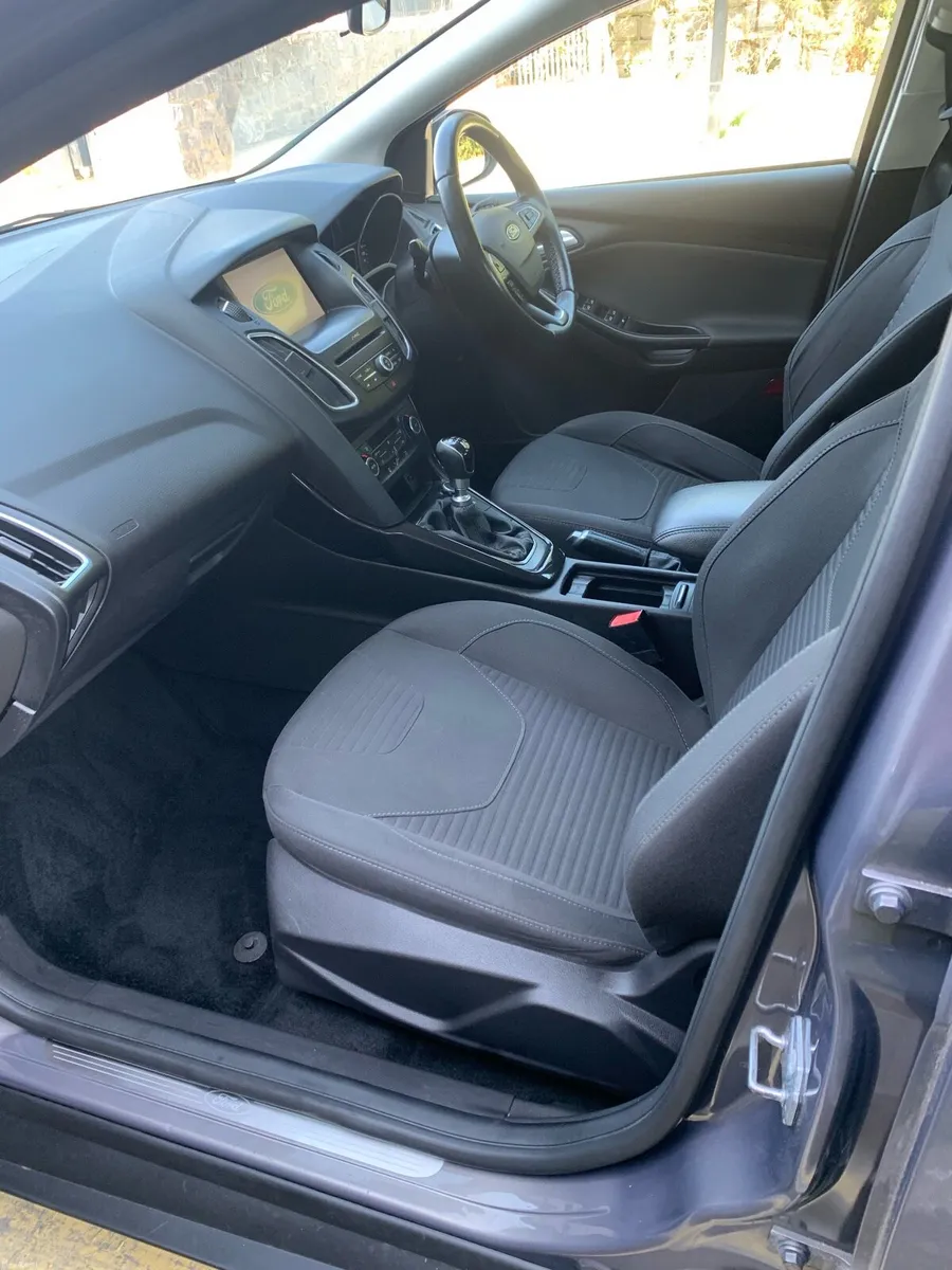 2016 Ford Focus titanium, Nctd 1/27, tax 6/26 - Image 6
