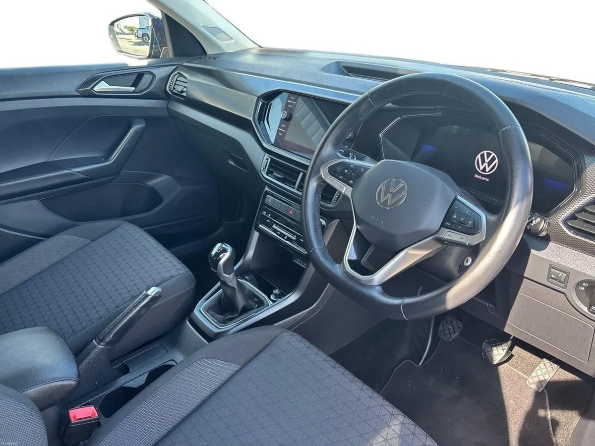 Volkswagen T-Cross Life 1.0 TSI 95HP - Image 6