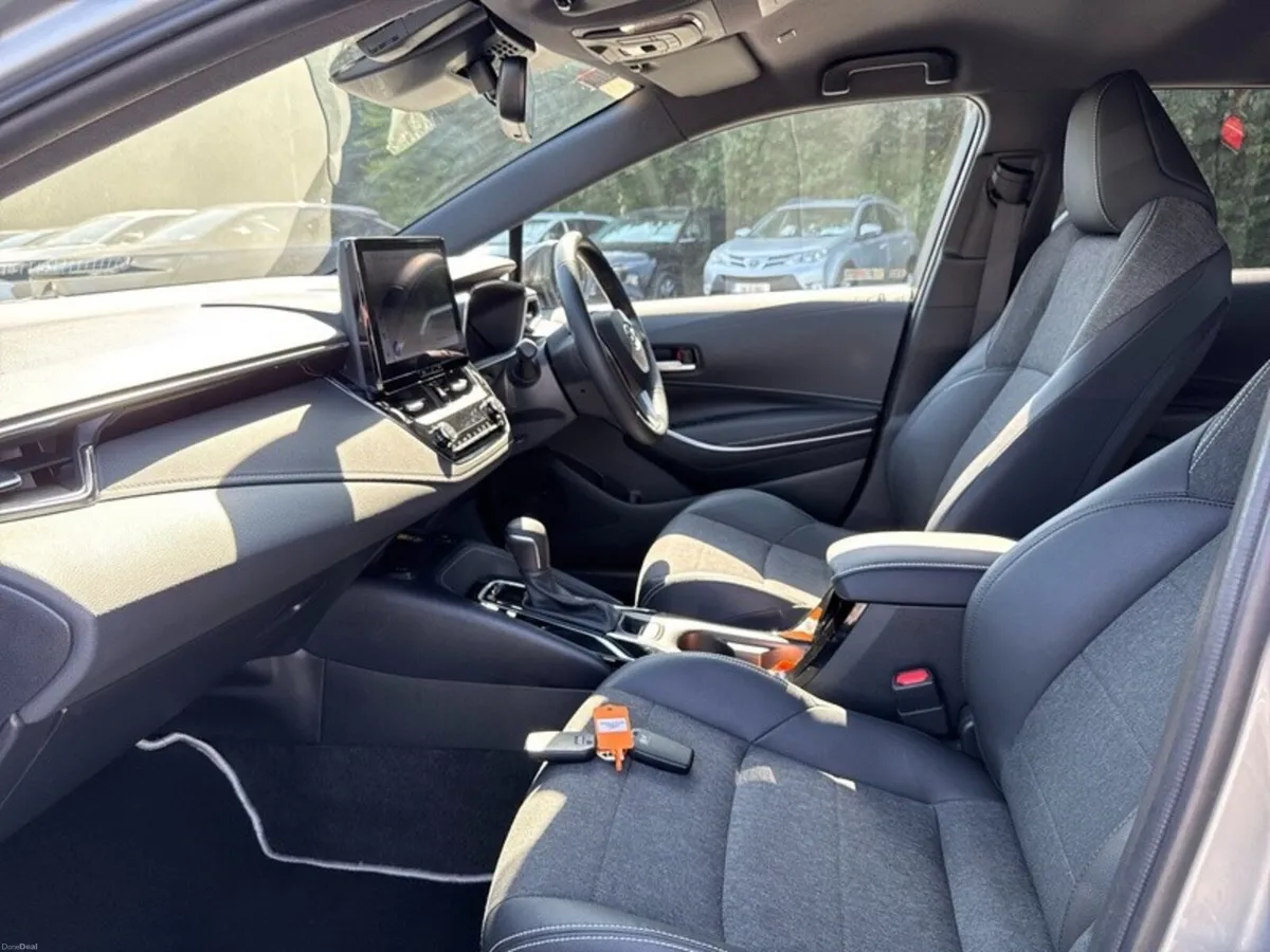 Toyota Corolla COROLLA TOURING SPORT HYBRID SOL - Image 6