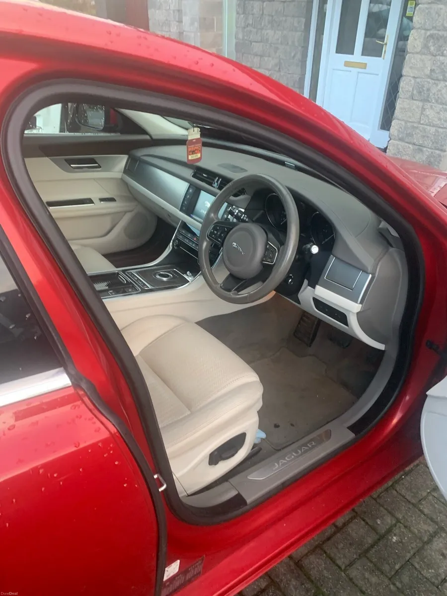 Jaguar xf - Image 4
