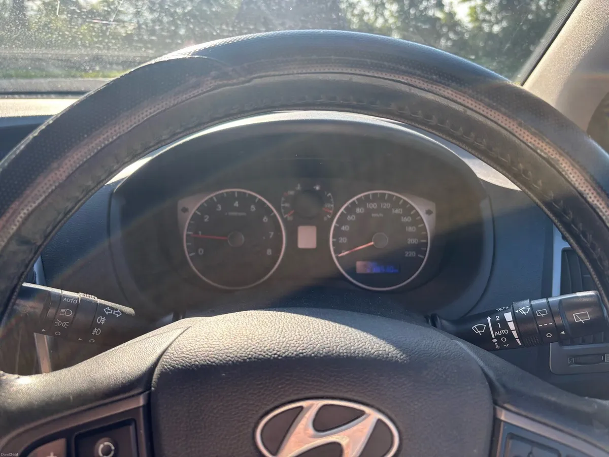 Hyundai i20 - Image 3