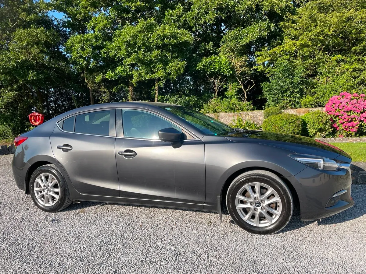 2017 Mazda 3 Executive SE 1.5 Diesel Manual - Image 2