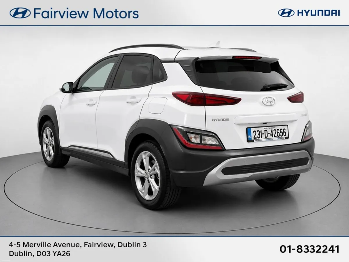 Hyundai KONA EXECUTIVE - Image 3