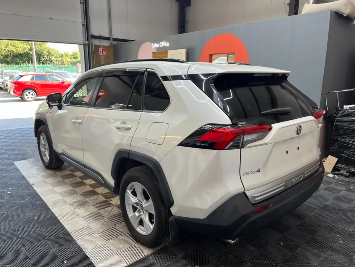 Toyota RAV4 2019 TOYOTA RAV4 HYBRID X 2.5 AUTOMATI - Image 4