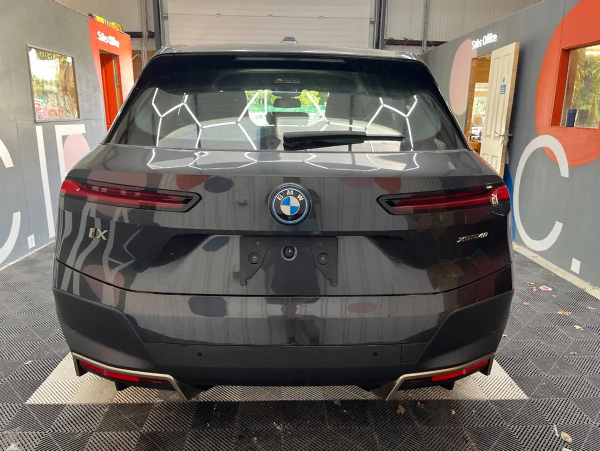 BMW iX 2022 BMW IX XDRIVE40 AUTOMATIC / CRUISE CON - Image 3