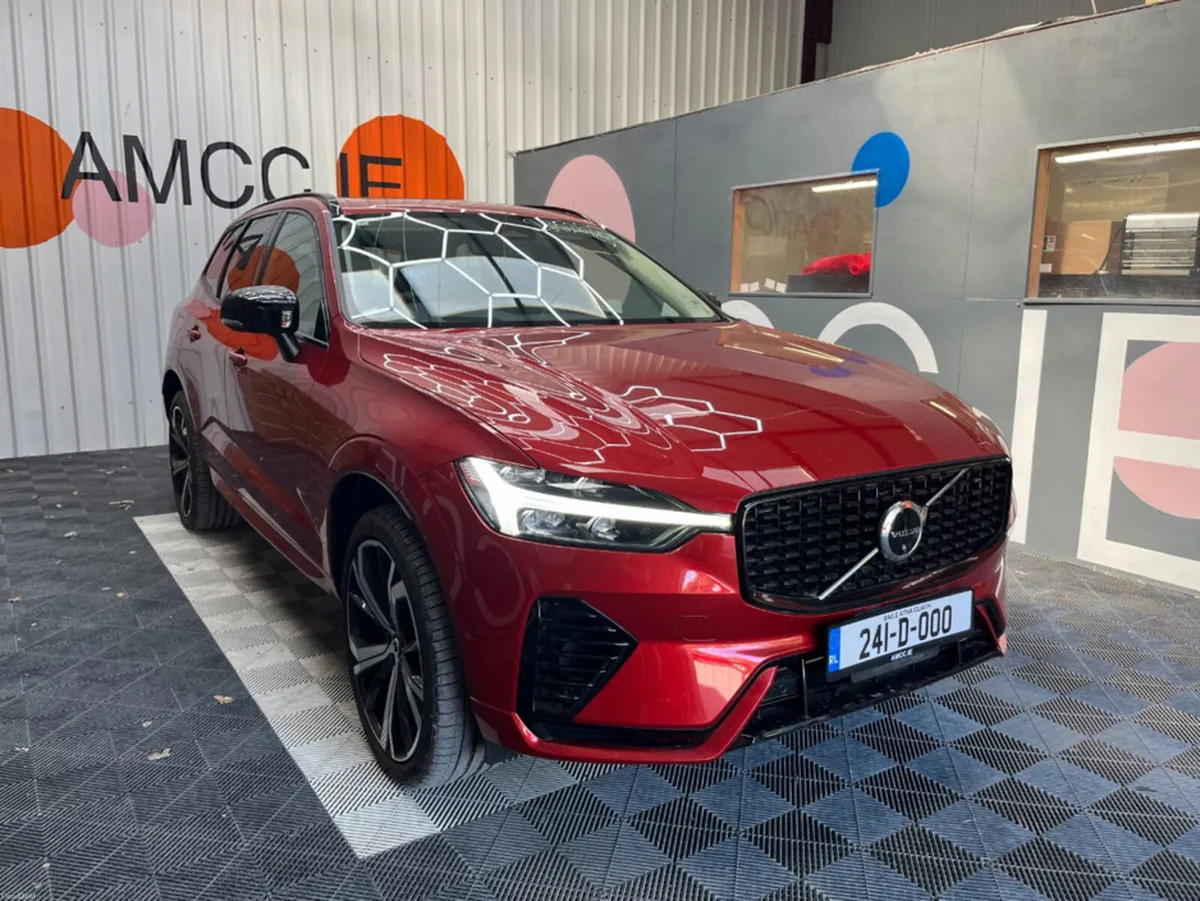 Volvo XC60 2024 VOLVO XC60 T6 PLUG-IN 2.0 AUTOMATI - Image 1