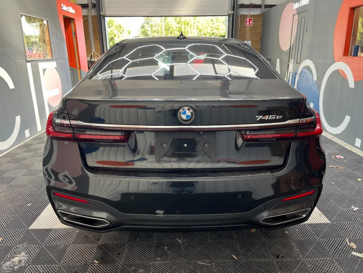 BMW 7-Series 2021 BMW 745E M-SPORT 3.0 AUTOMATIC / - Image 3
