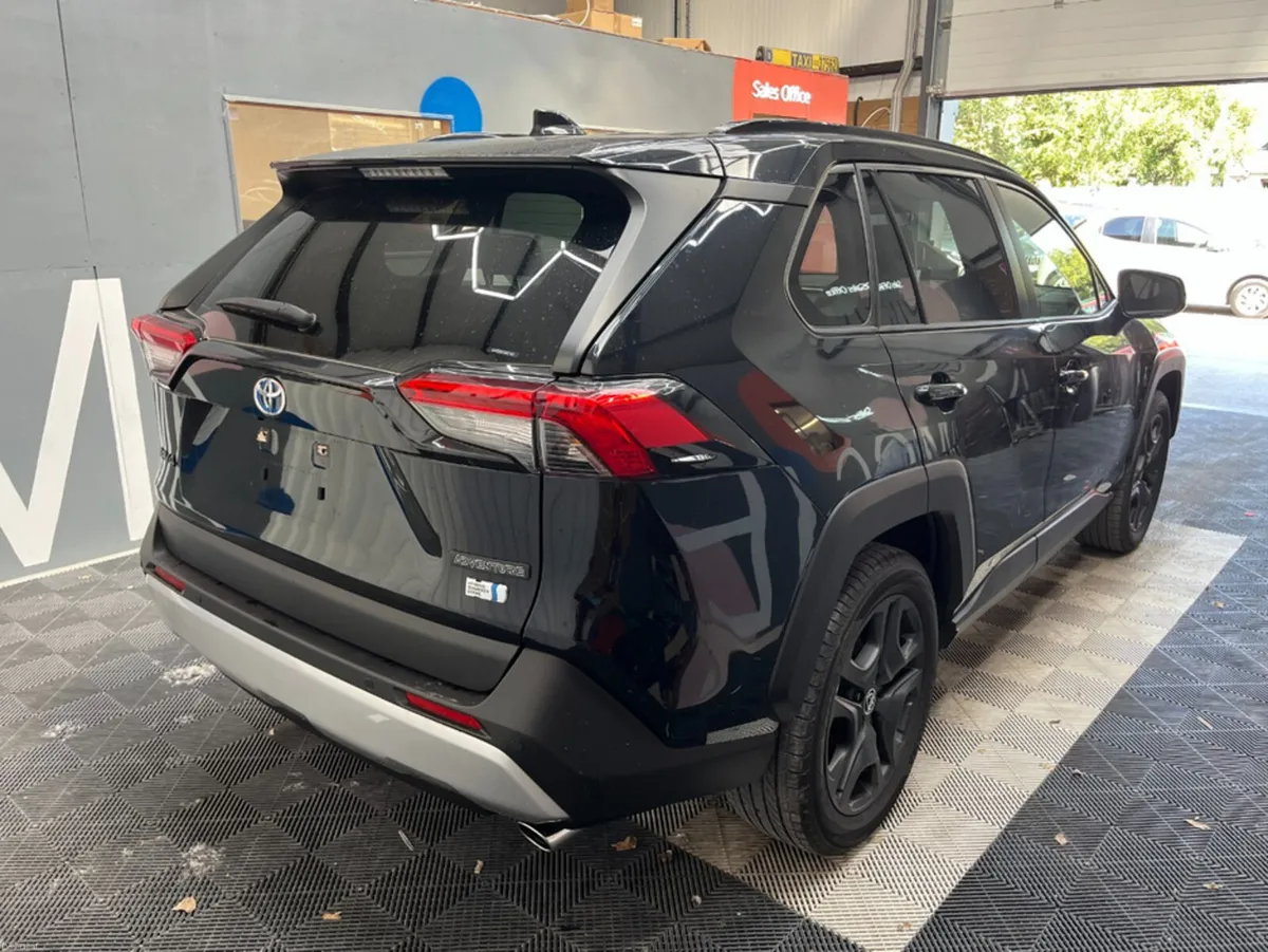 Toyota RAV4 2025 TOYOTA RAV4 HYBRID ADVENTURE 2.5 - Image 2