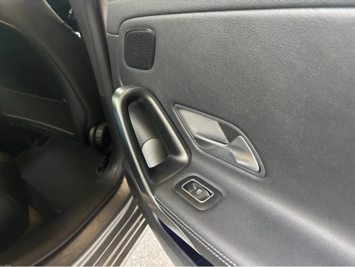 Mercedes-Benz CLA 250 E COUPE 4DR AUTO Finance Ava - Image 3