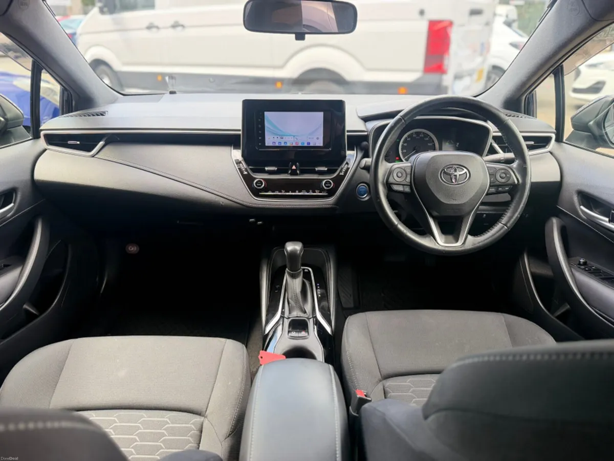 Toyota Corolla 1.8 HYBRID SPORT - LOW KMS - Image 4