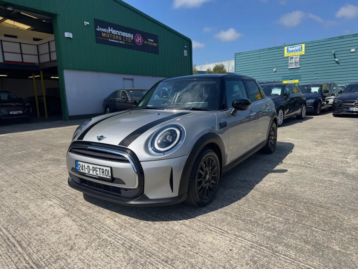 Mini Cooper CLASSIC PREMIUM AUTO - Image 1