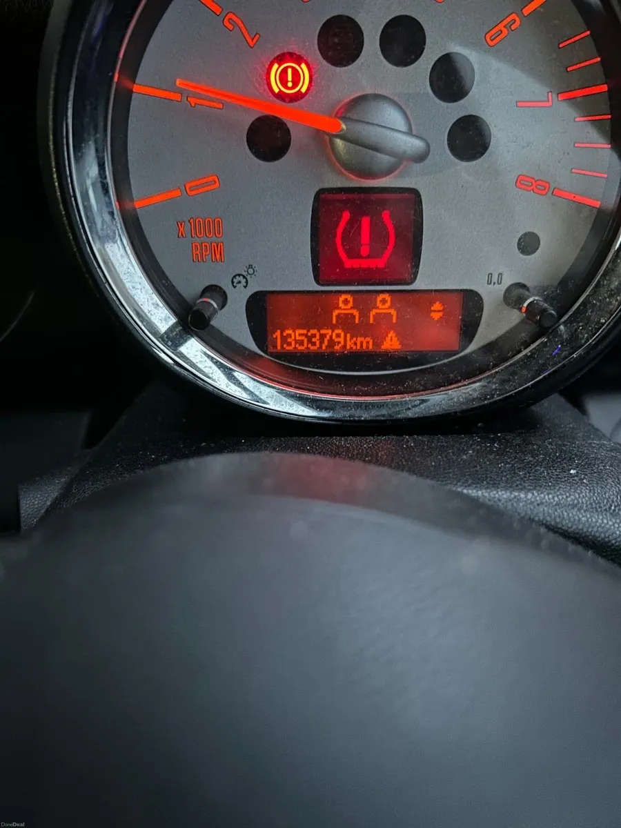 Car - Image 2