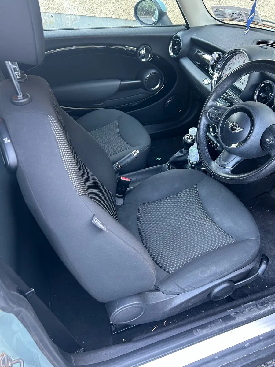Car - Image 4