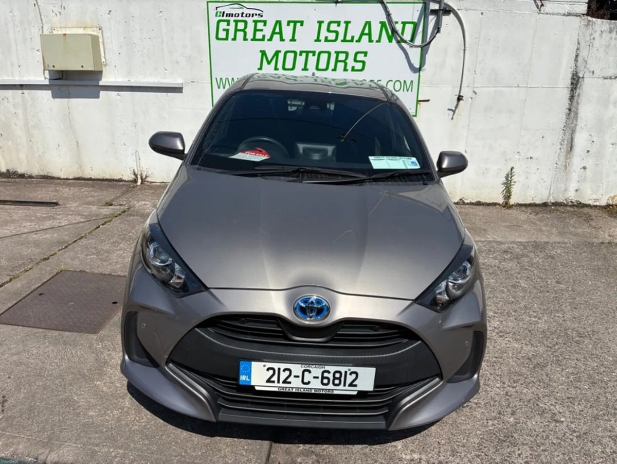 Toyota Yaris 1.5 6AA-MXPH10 HEV 5DR A - Image 4
