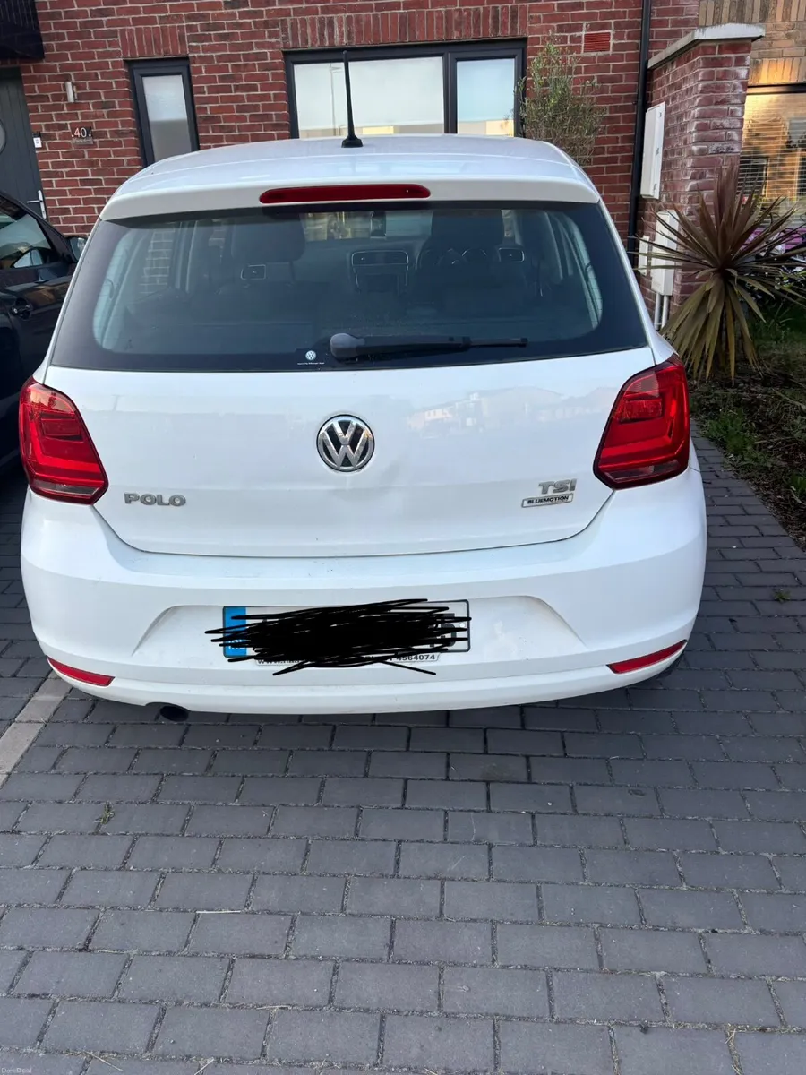 Volkswagen Polo 2014 - Image 2