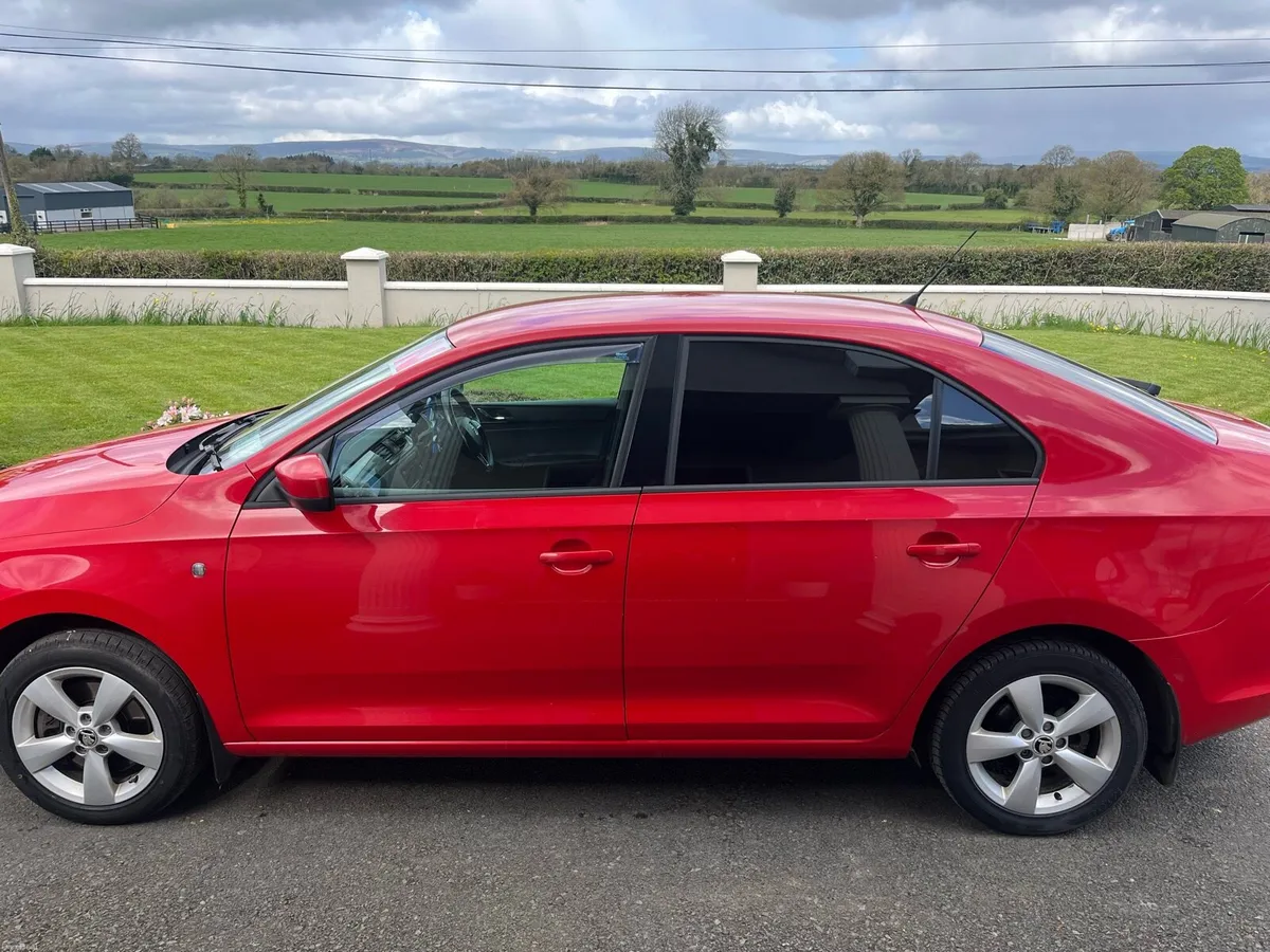Skoda Rapid - Image 6