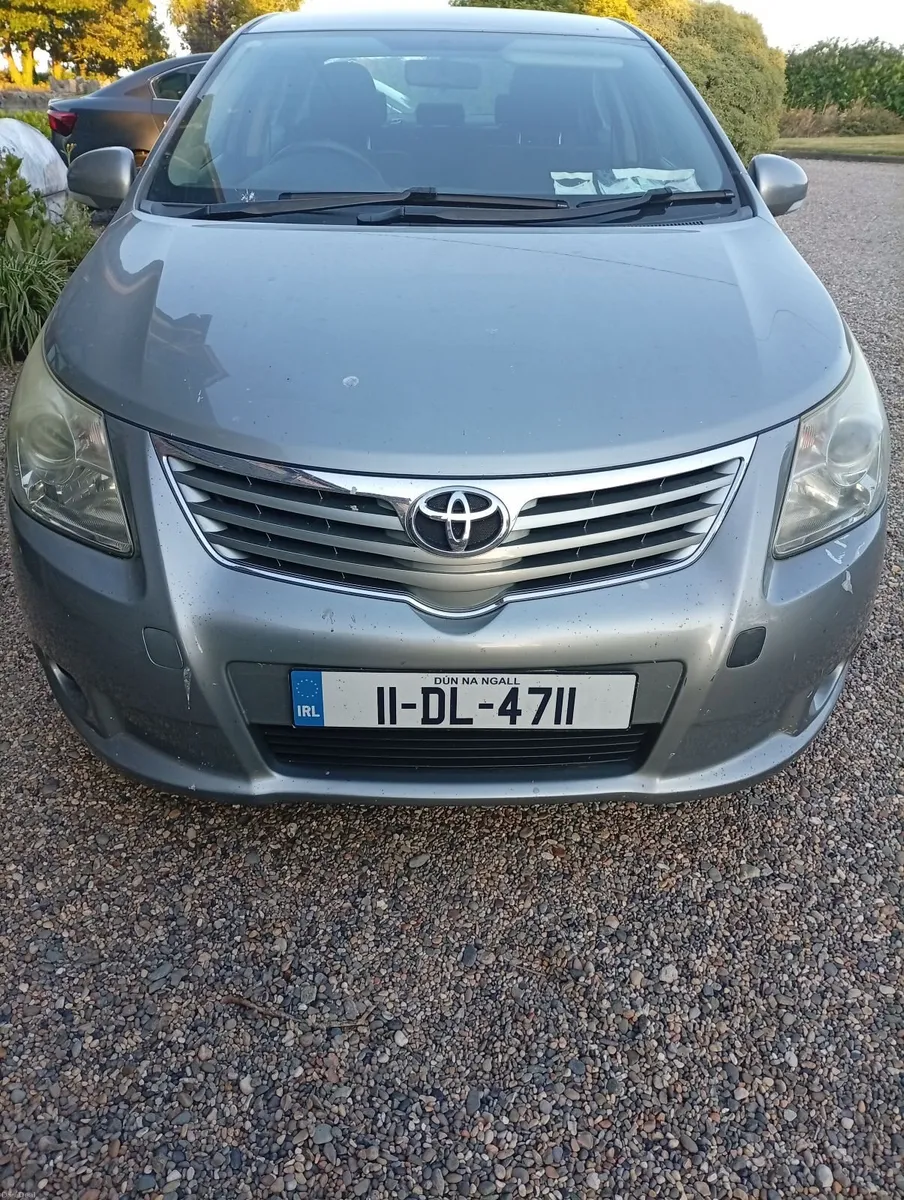 Toyota Avensis 2011 - Image 1