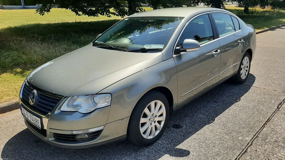 Volkswagen Passat 2006 - Image 1