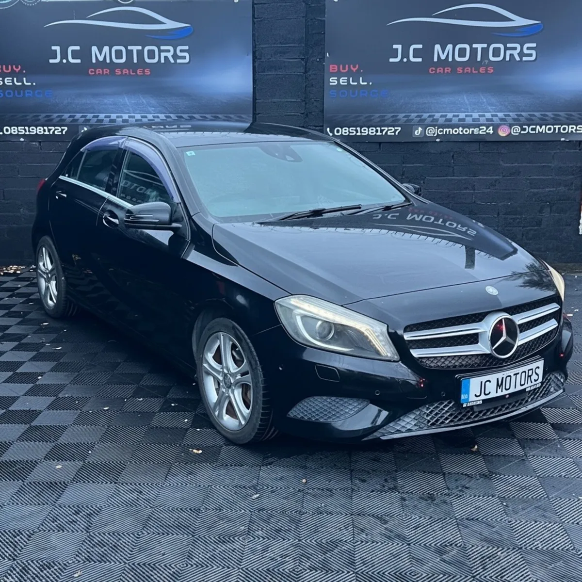 132 Mercedes-Benz A180 Only 42km Automatic - Image 1