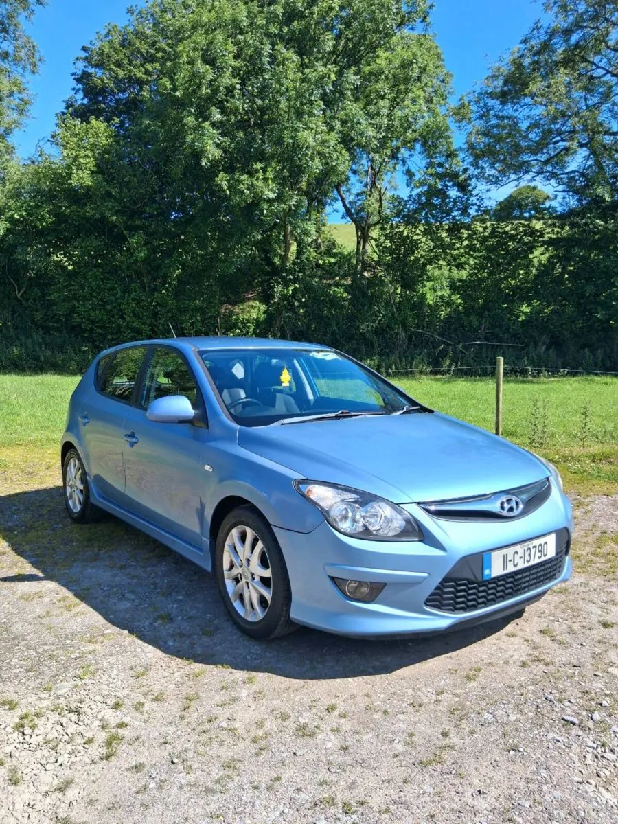 * 2011 Hyundai i30 1.6crdi * - Image 1