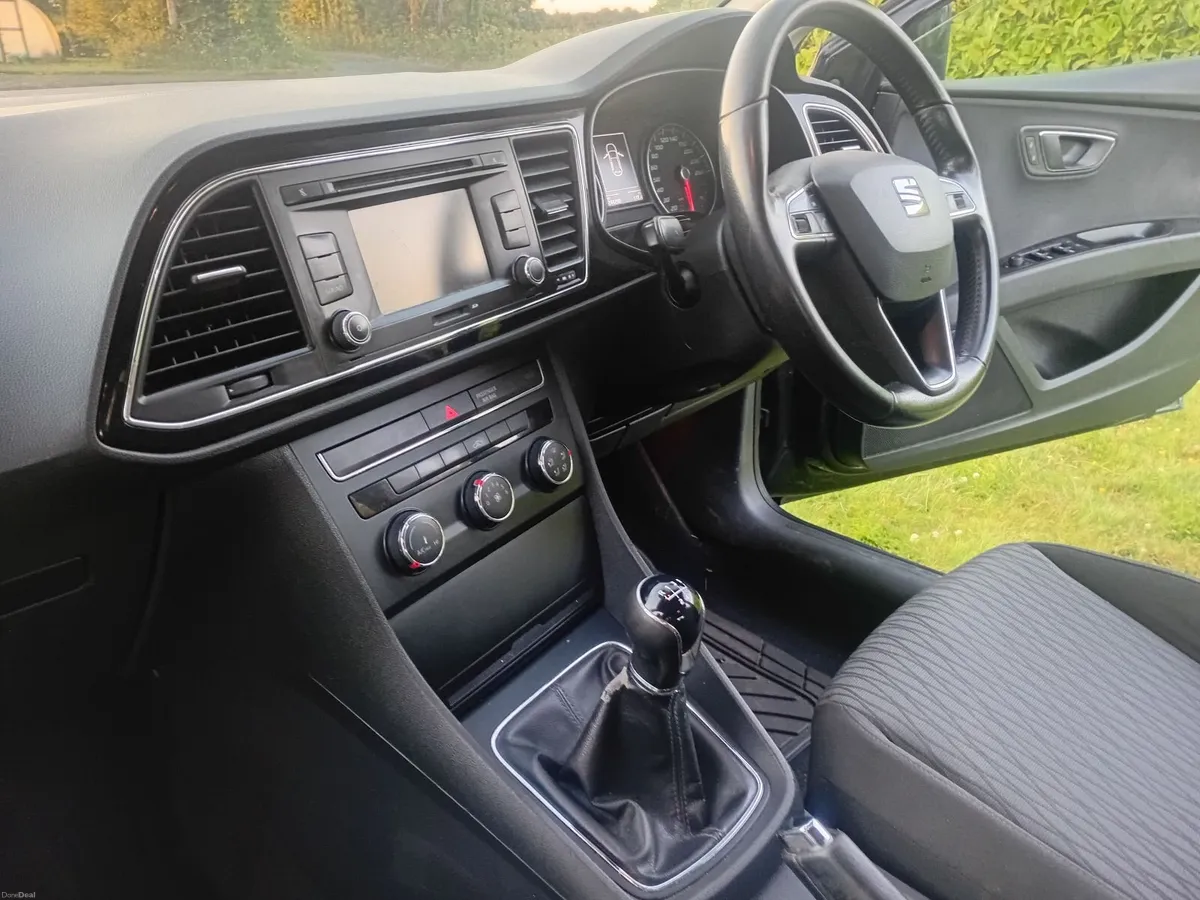 SEAT Leon 2015 - Image 6