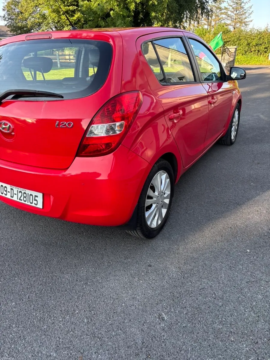 Hyundai i20 NCT & TAX 03/27 - Image 3