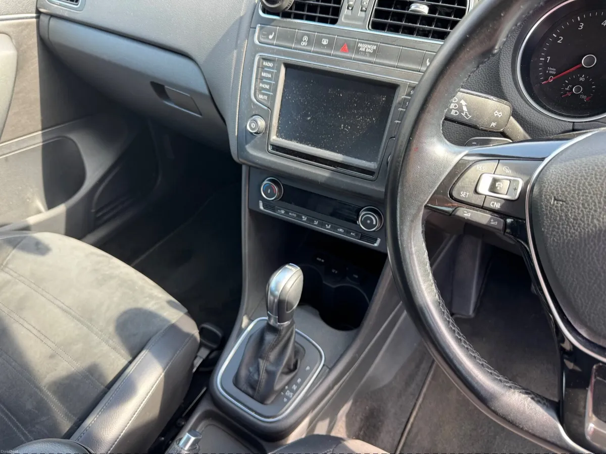 Volkswagen Polo 2015 - Image 4