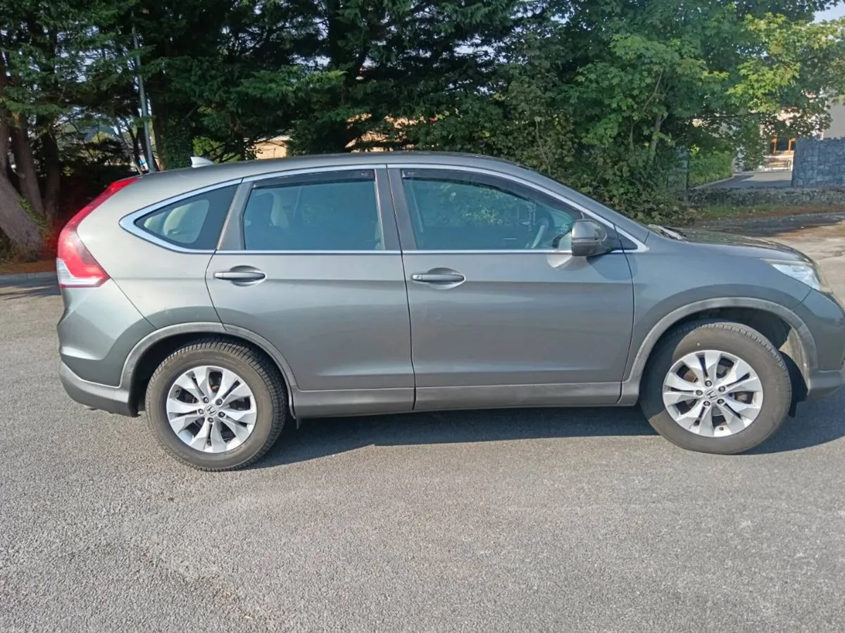 Car - Image 2
