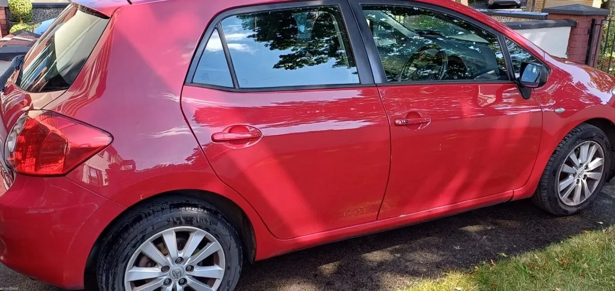 Toyota Auris 2008 - Image 1
