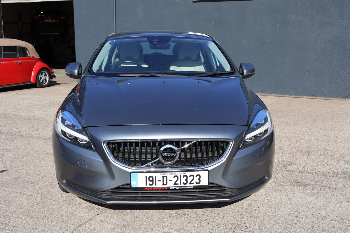 Volvo V40 Momentum Low Km's 1 Owner 24 Months NCT - Image 4