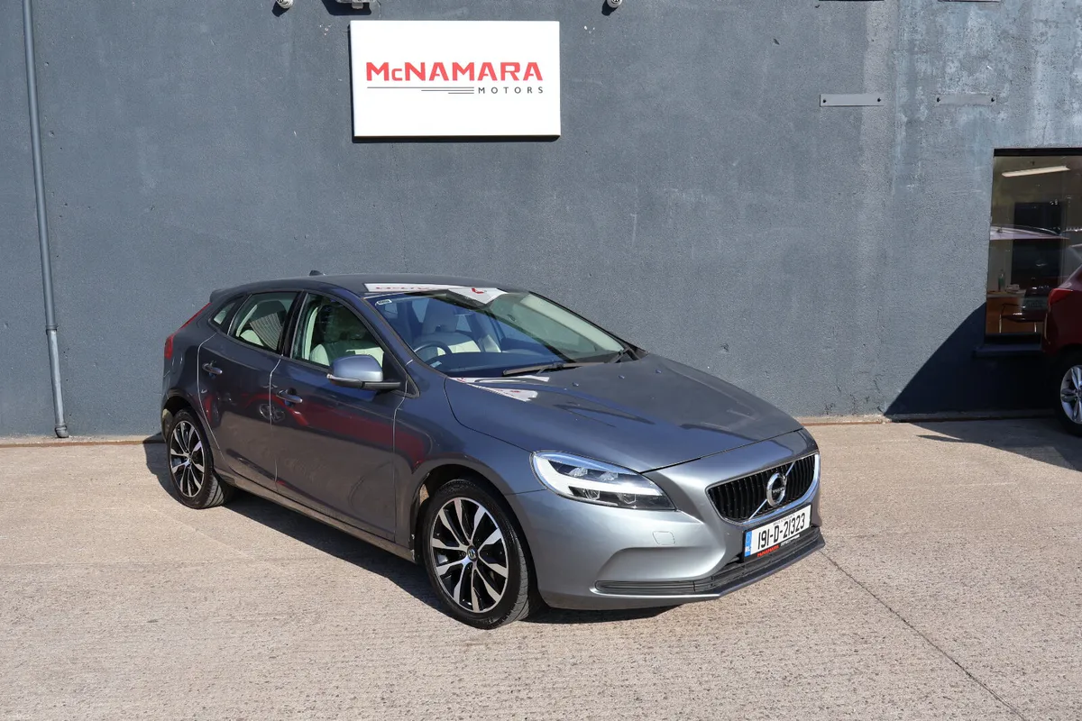 Volvo V40 Momentum Low Km's 1 Owner 24 Months NCT - Image 1