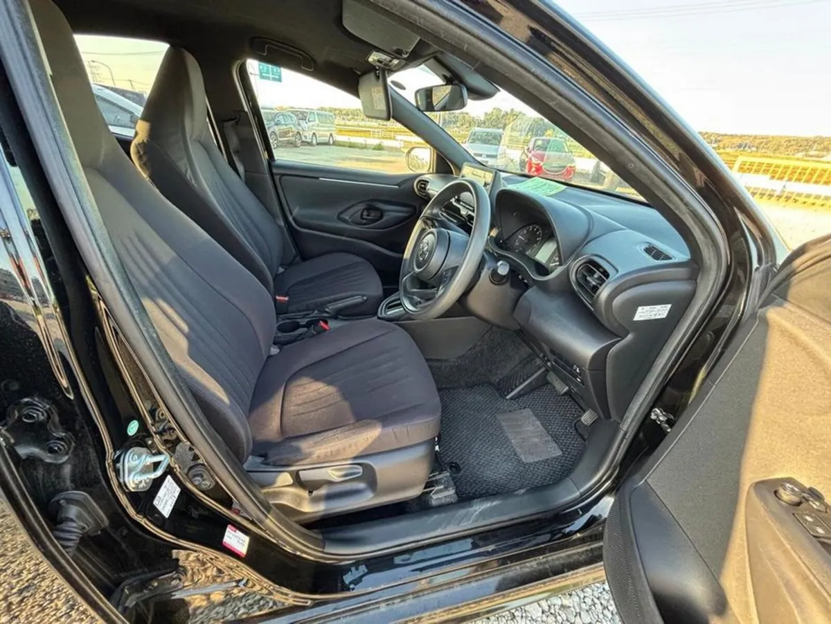 Toyota Yaris x 1.0 Petrol - Image 4