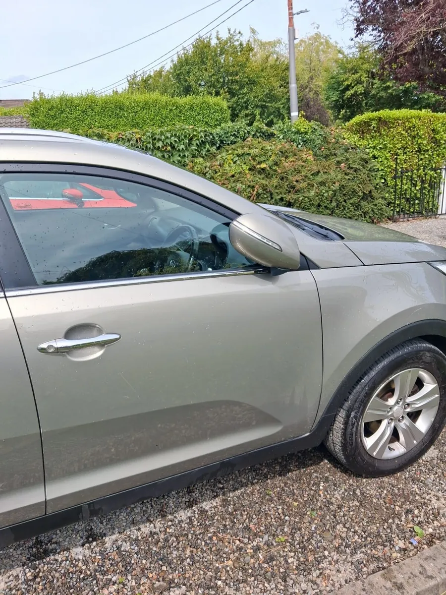 2013 Kia Sportage EXS Sun Roof - Image 2