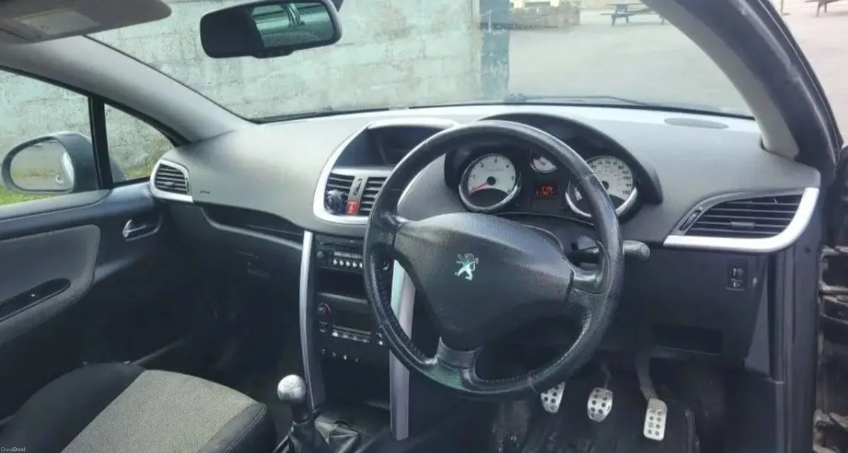 Peugeot 207 2008 - Image 1