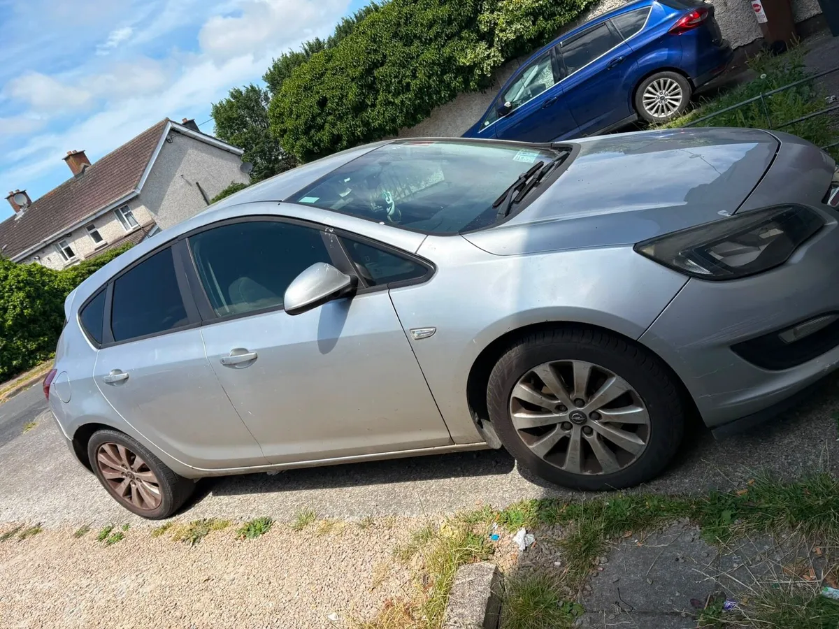 Opel Astra - Image 2