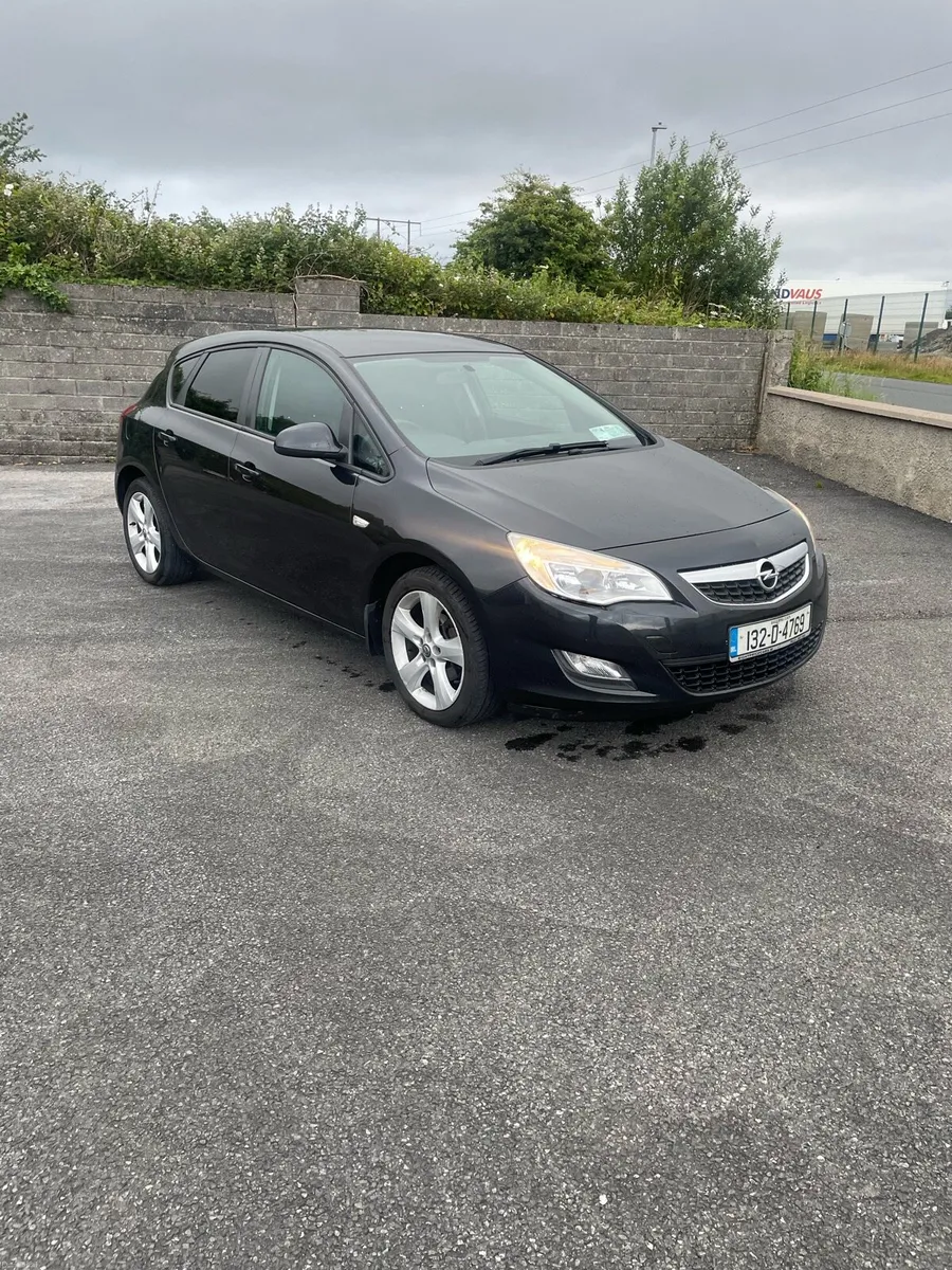 Opel Astra - Image 1