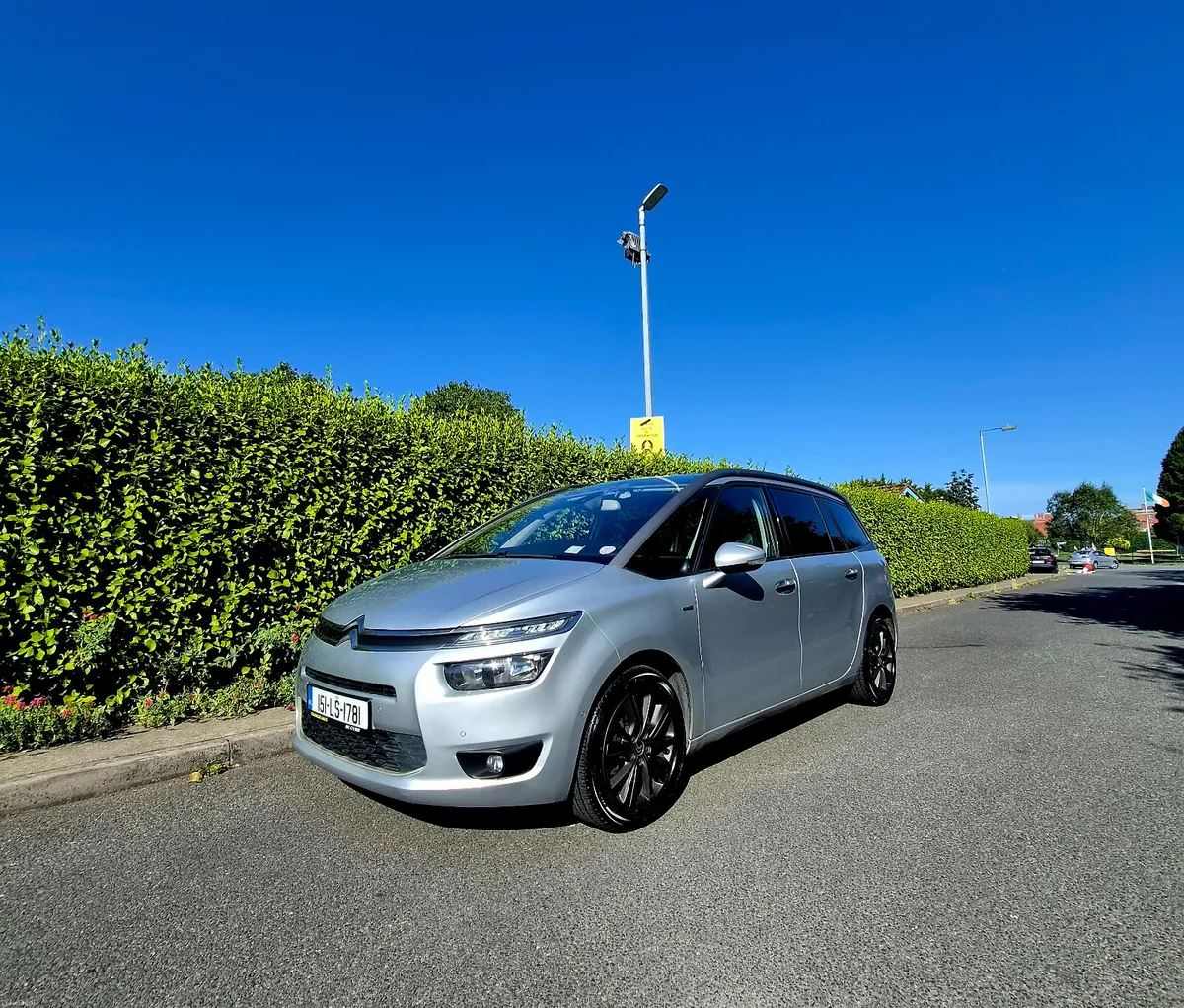 Citroen C4 Airdream ** High Spec** Pan roof - Image 3
