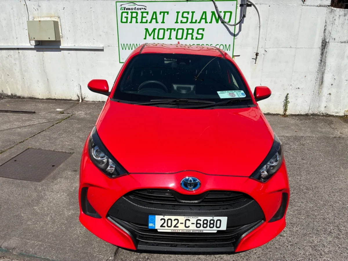 Toyota Yaris 1.5i G HYBRID AUTOMATIC - Image 5