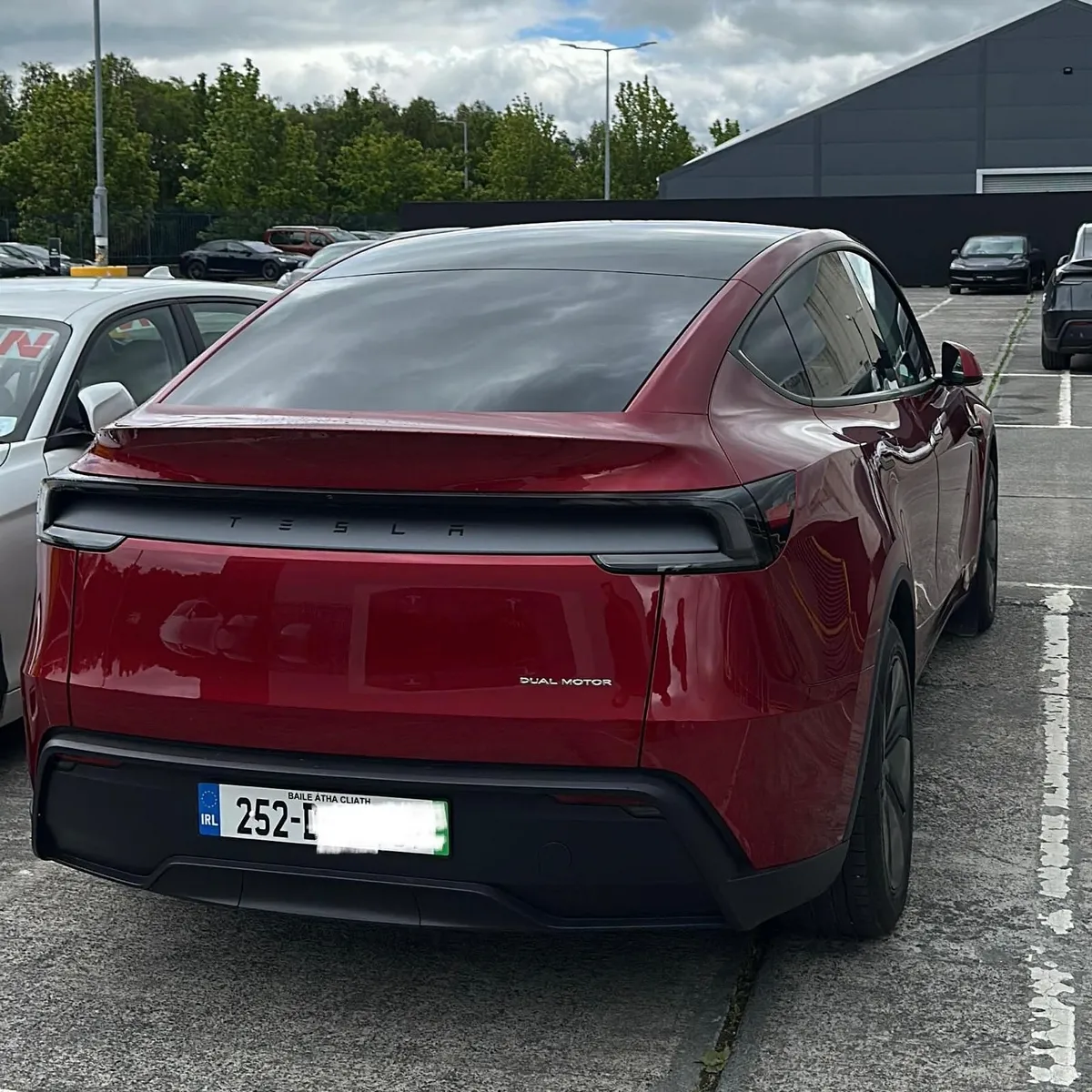 *252* Model Y-Premium-Long Range-AWD- LoW Mileage - Image 1